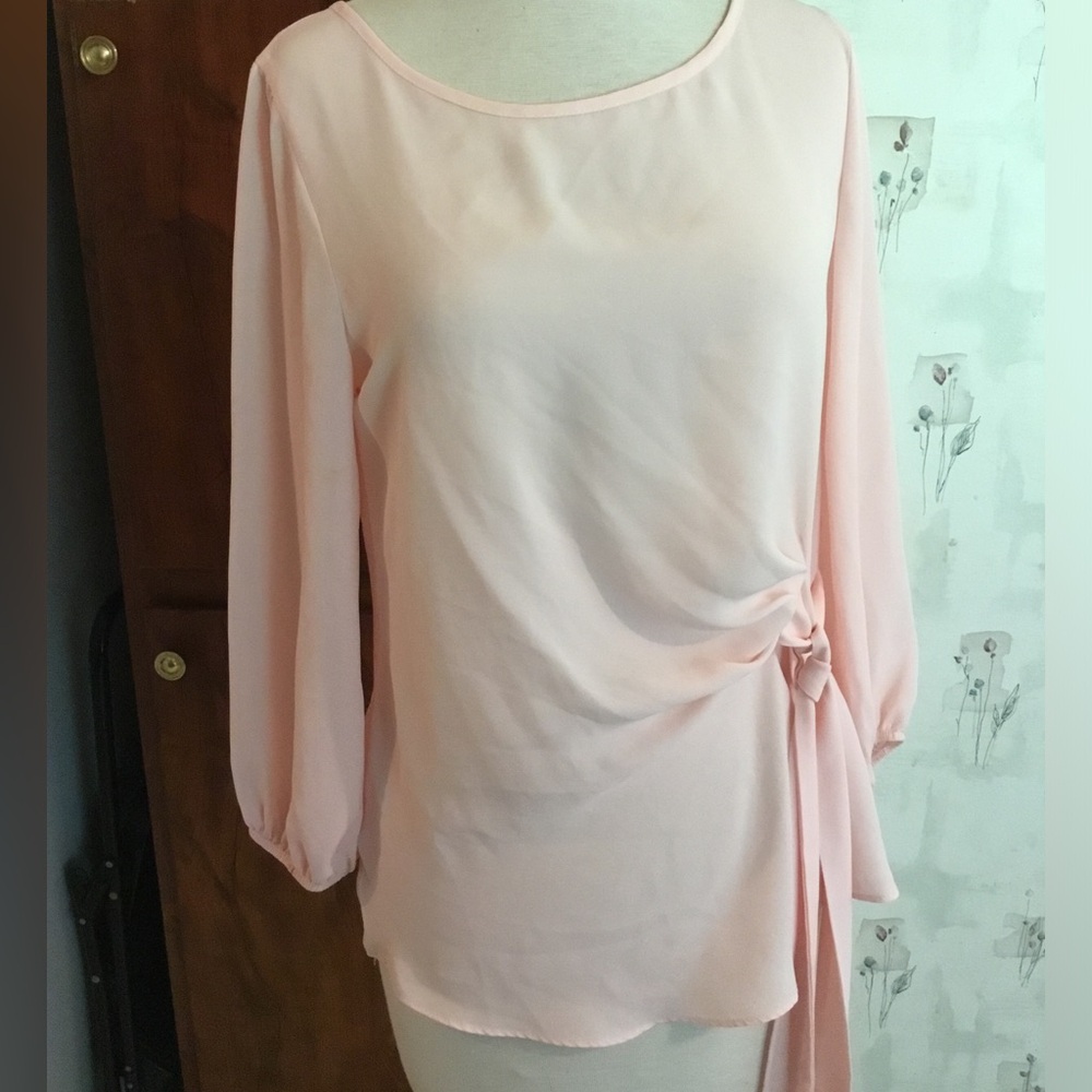 Pale soft pink, Size XS. Top